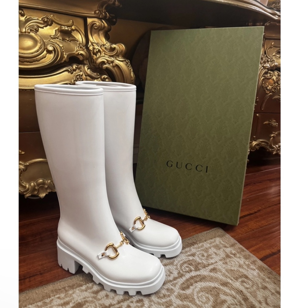 Gucci Horsebit Knee High Boots rubber
Wellington boots gold hardware NWT - Picture 3 of 10